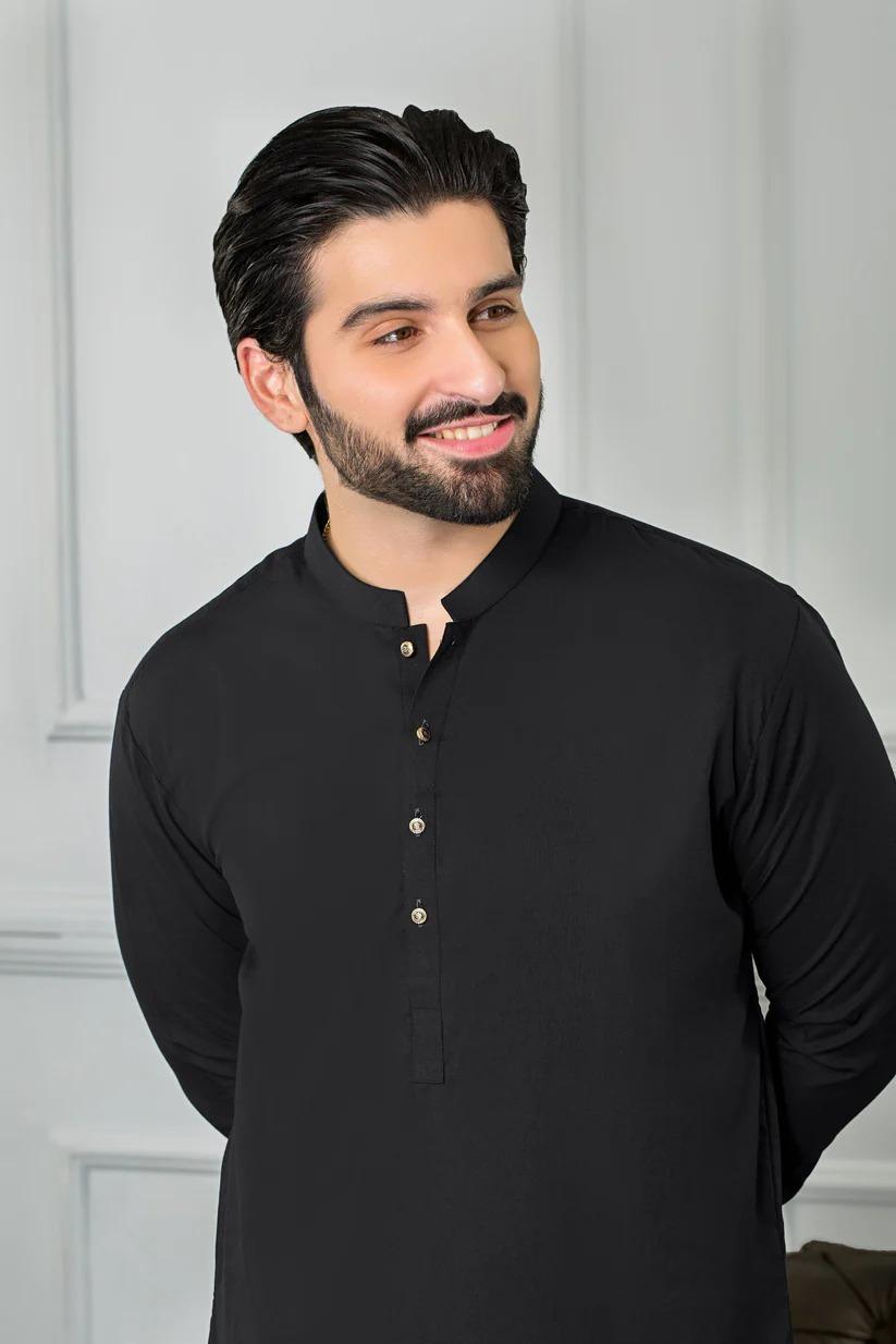 Men's 2 Pcs Kurta Pajama Set - Stylish Plain Black Wash And Wear